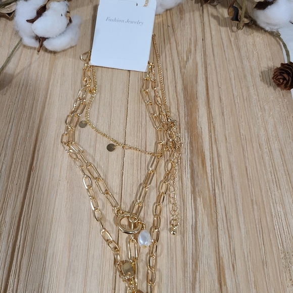 ⭐️⭐️NEW⭐️⭐️BEAUTIFUL!! Bohomeian Faux Pearl 3 Layer Disc Charm Necklace - Picture 11 of 16